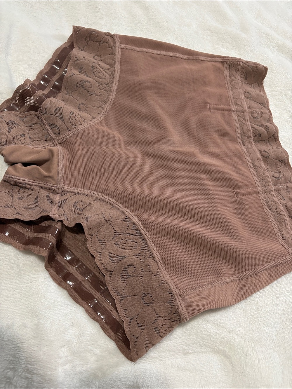 Women’s High Waist Shaping Shorts Lace Trim Taupe Brown